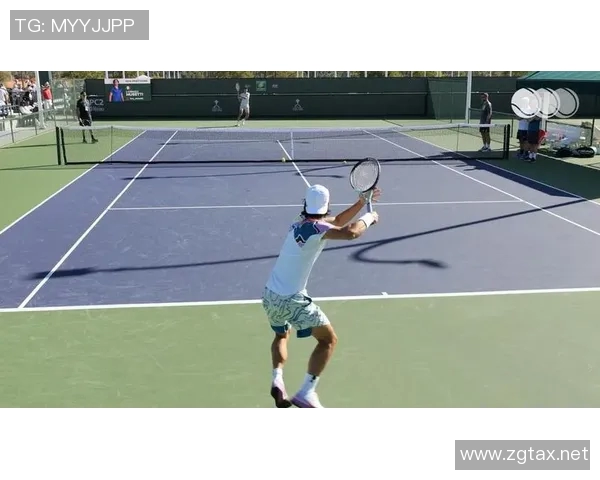 网球运动员的奋斗历程与突破:从草根到世界顶尖的成长故事 网球运动员的奋斗历程与突破:从草根到世界顶尖的成长故事