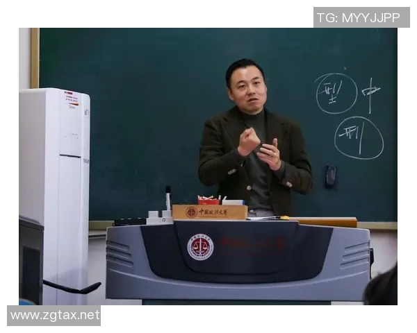 FPX战队状态引发热议分析各方观点与未来展望 FPX战队状态引发热议分析各方观点与未来展望
